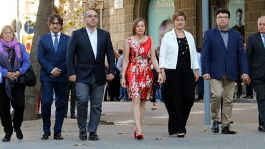 Carme Forcadell, durant l&#039;ofrena.