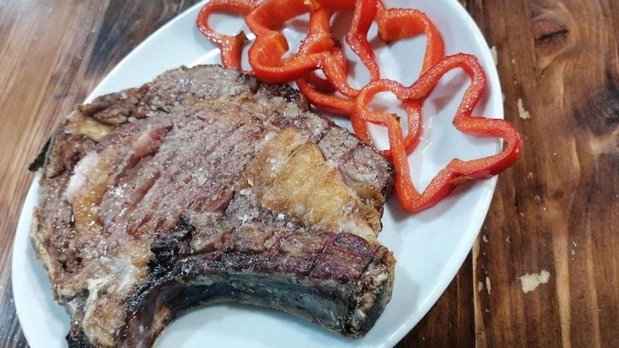 Cervecería Las Vías: "Somos un restaurante familiar especializado en carnes  a la brasa" - La Opinión de Murcia