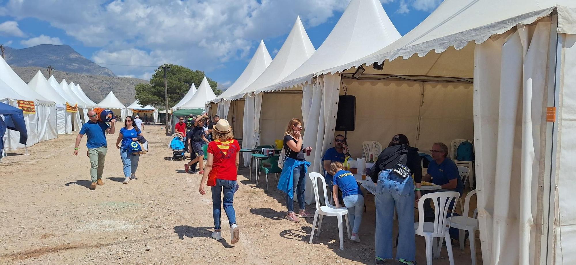 La Acampada de Penyes de Benidorm, en imágenes