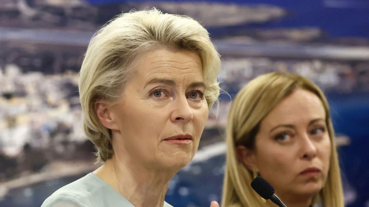 La presidenta de la Comissió Europea, Ursula von der Leyen (esquerra), i la primera ministra italiana, Giorgia Meloni.