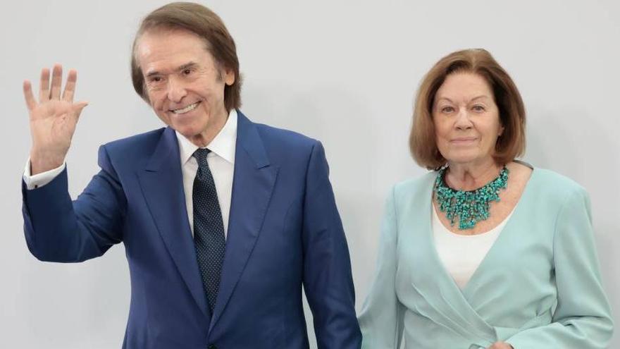 RAPHAEL | Natalia Figueroa, mujer de Raphael, actualiza el estado de salud  del cantante