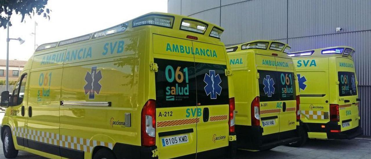 Tres ambulancias del 061. | JAIME GALINDO