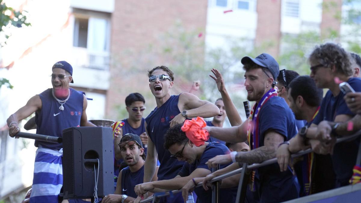 La rua del Barça per celebrar el títol de Lliga, en imatges