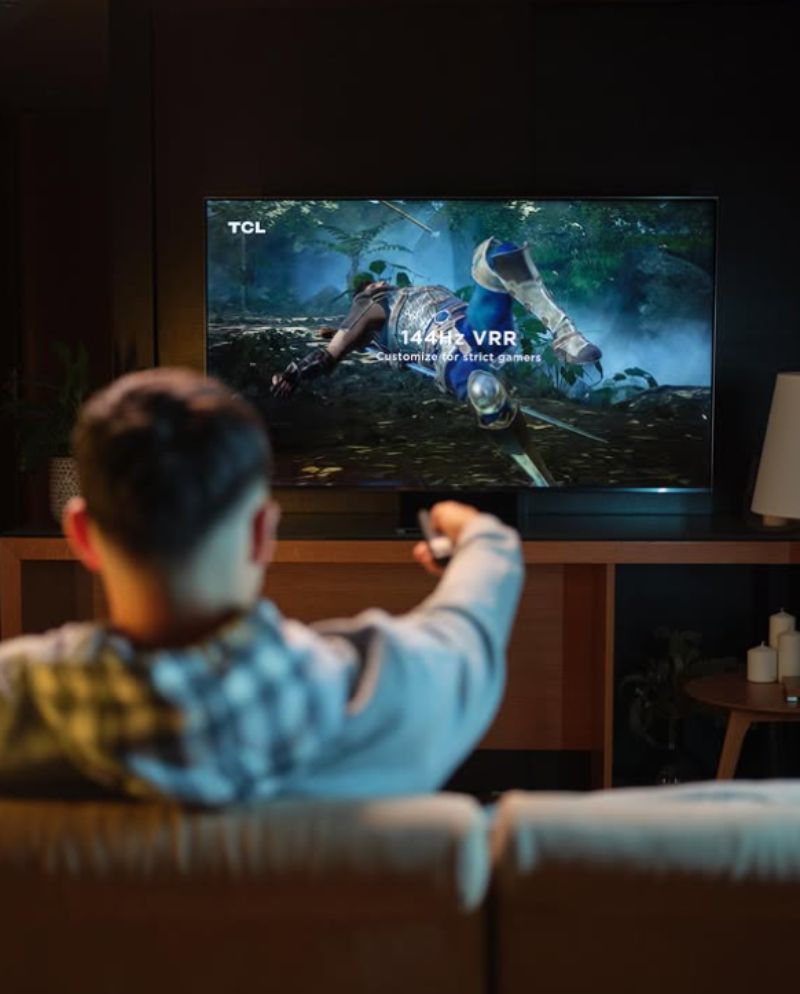 La grandísima televisión que Pedri tiene en el salón de su casa