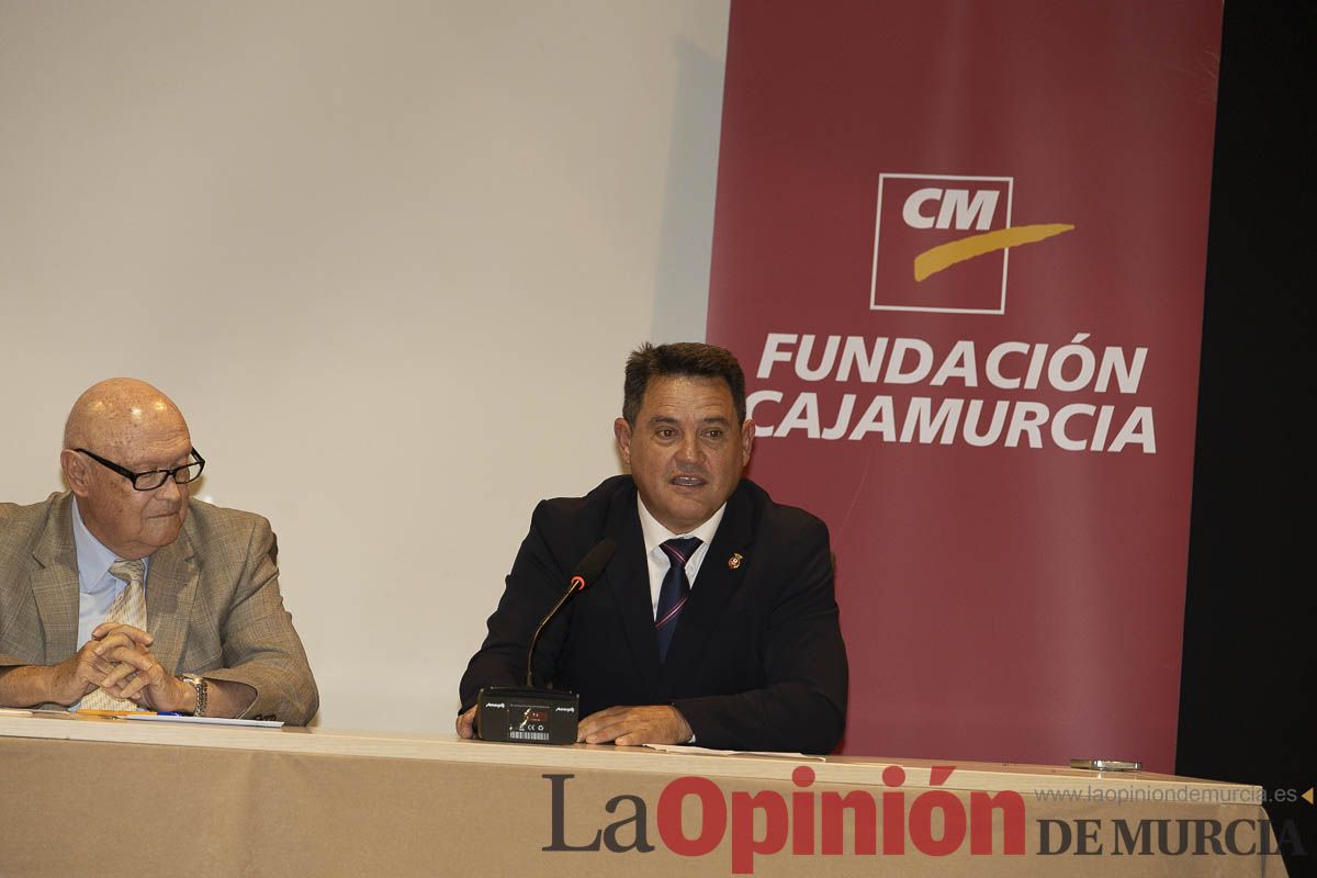 Entrega de los premios de la Fundación Robles Chillida a estudiantes caravaqueños