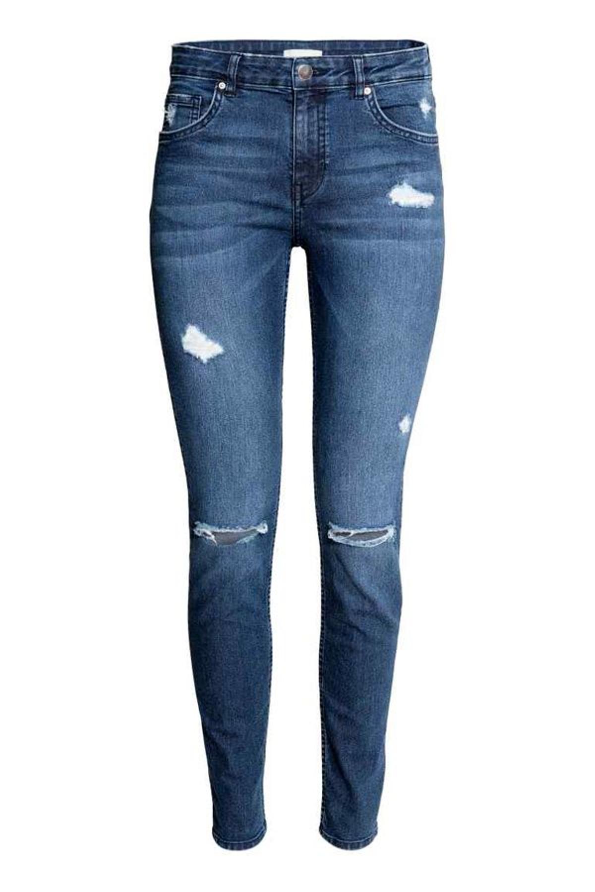 Imprescindibles de temporada en H&M con descuentos: pitillos denim con rotos