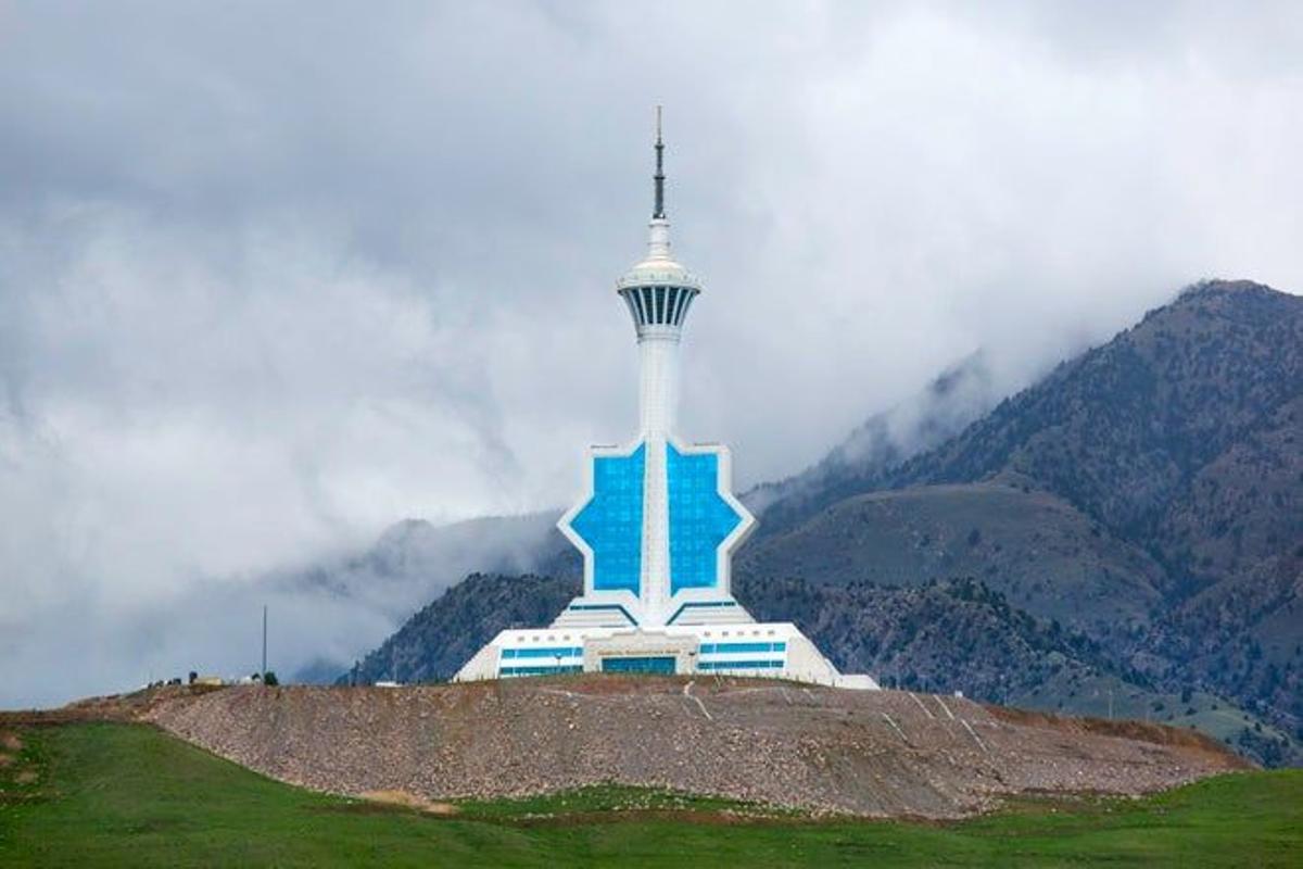 Torre de la Televisión en Asjabad