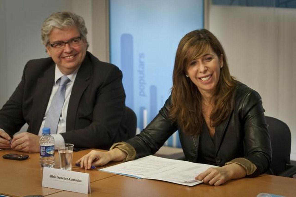 Jordi Cornet, amb Alicia Sánchez-Camacho a la seu del PPC, aquest dijous. Jordi Cornet, amb Alicia Sánchez-Camacho a la seu del PPC, aquest dijous.