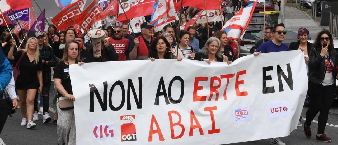 Trabajadores de Abai, durante una manifestación el pasado mes de junio. | // CARLOS PARDELLAS
