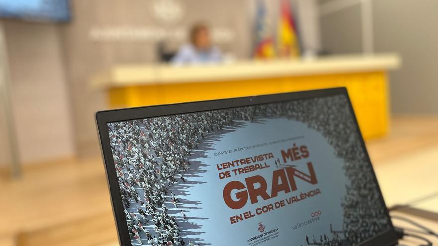 València Activa convierte la Plaza del Ayuntamiento en un espacio de oportunidades para el empleo con la II Fira Ocupació