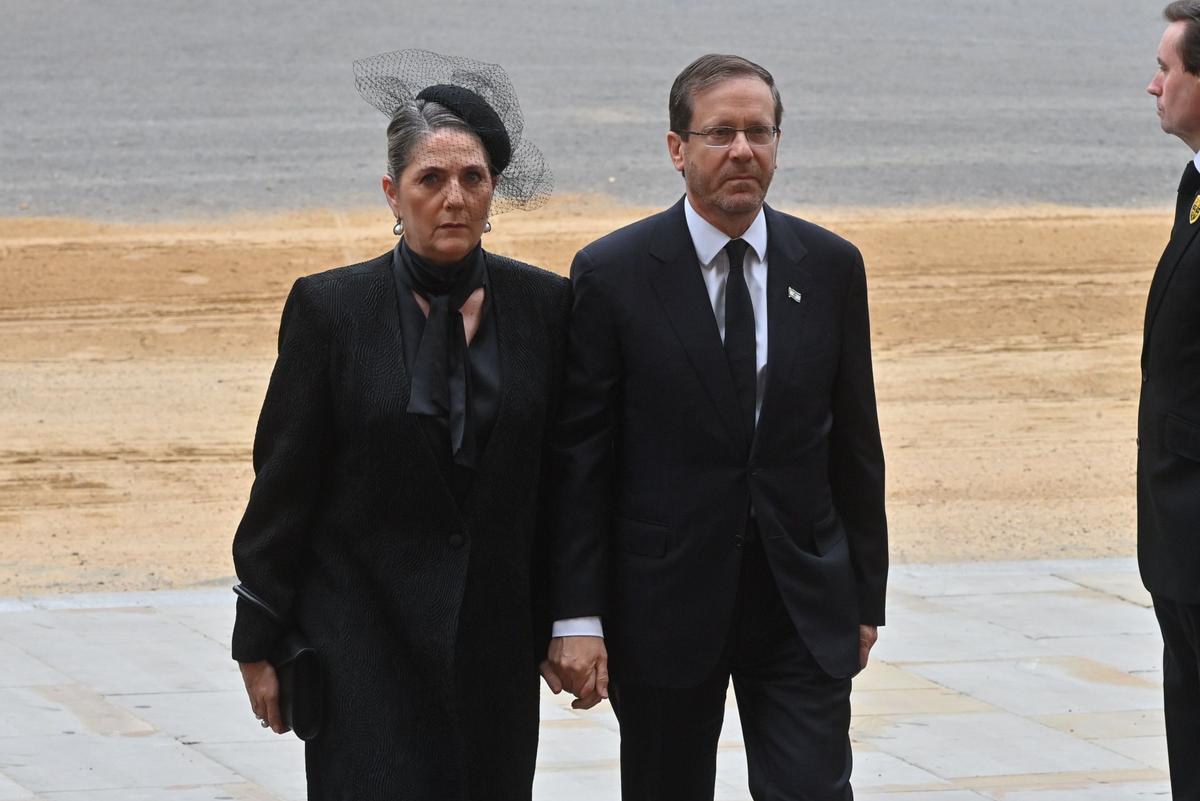 Funeral Isabel II: El presidente de Israel, Isaac Herzog y su mujer, Michal Herzog