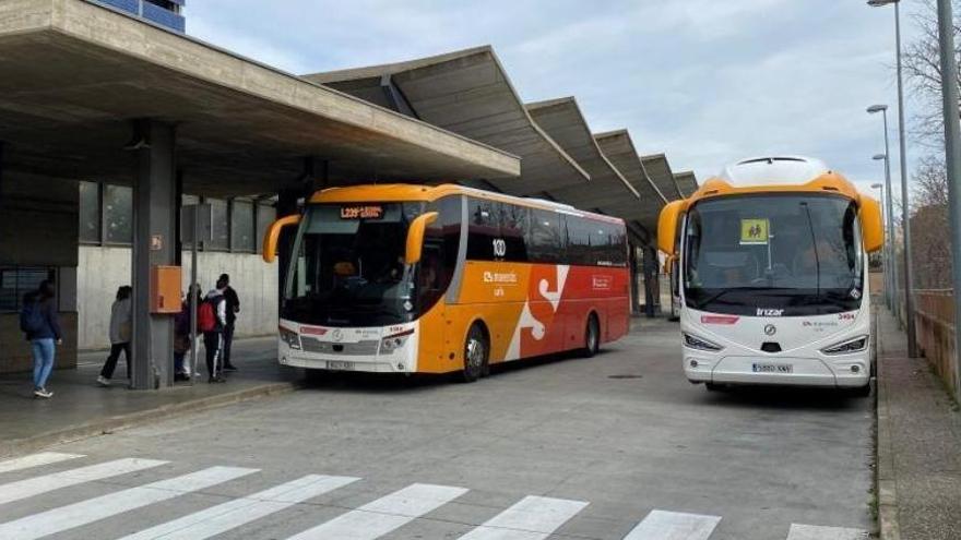 Autobusos de transport interurbà a l’estació de Palafrugell