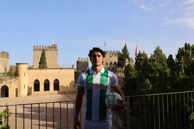 El Córdoba CF presenta a Juan Gutiérrez