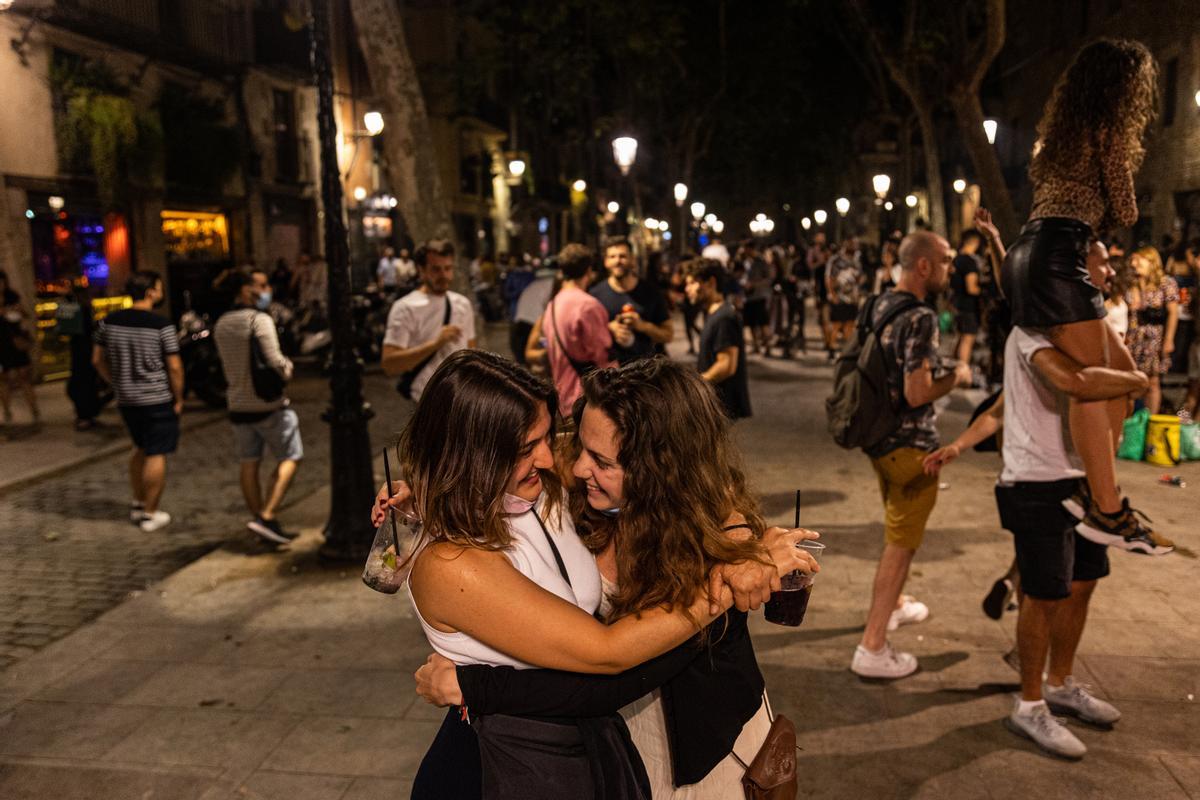 Ambiente en el paseo del Born de Barcelona.