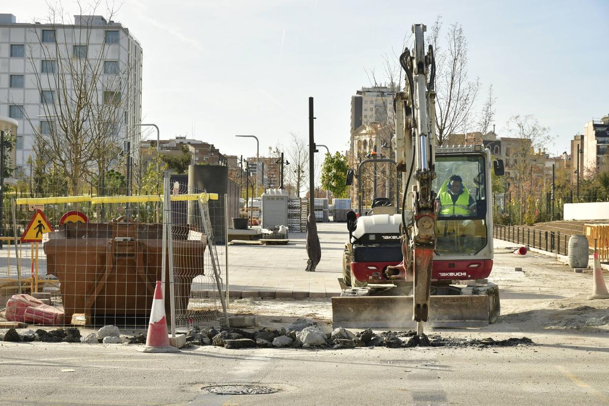 La nueva Glòries se deja ver durante la recta final de las obras