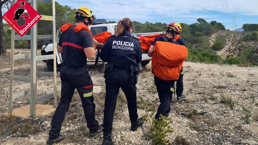 Rescatan a un senderista tras una caída en El Moralet de Benidorm