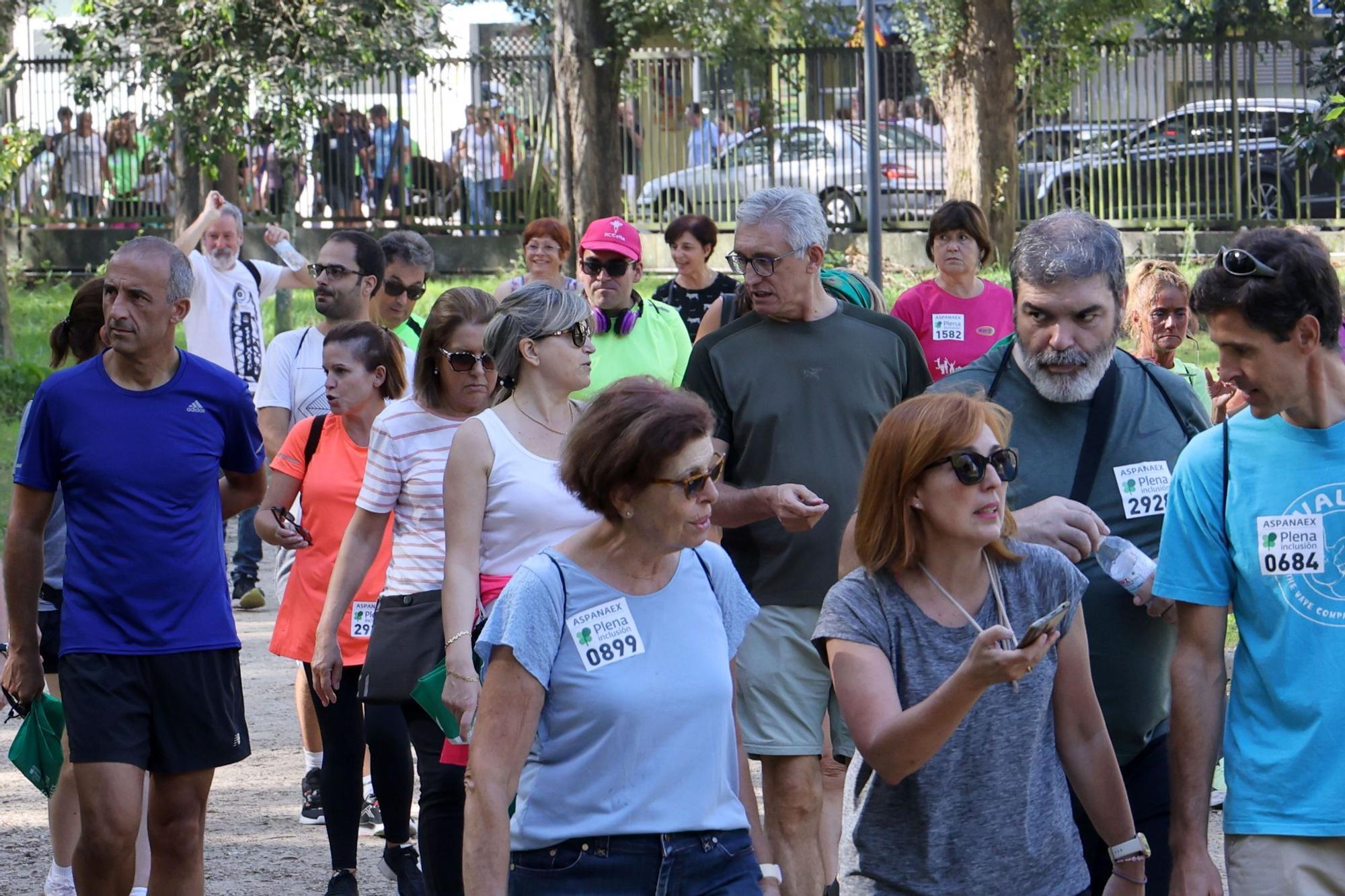 Pisadas de solidaridad en Vigo: así fue la marcha de Aspanaex