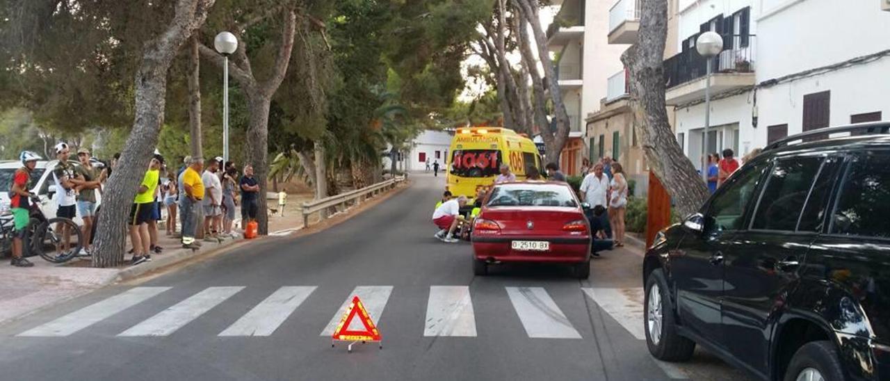 Paso de peatones de Portocolom donde fue atropellada una niña el martes.