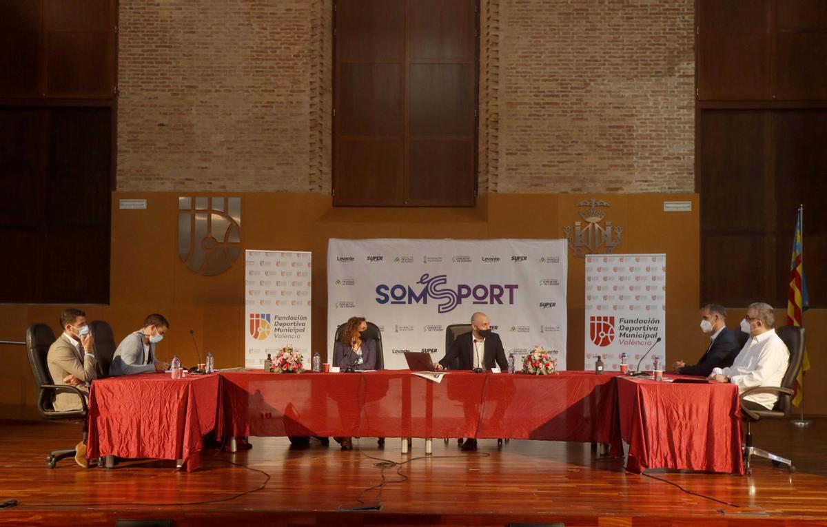 Tercera mesa de debate de #SomEsport: deporte base