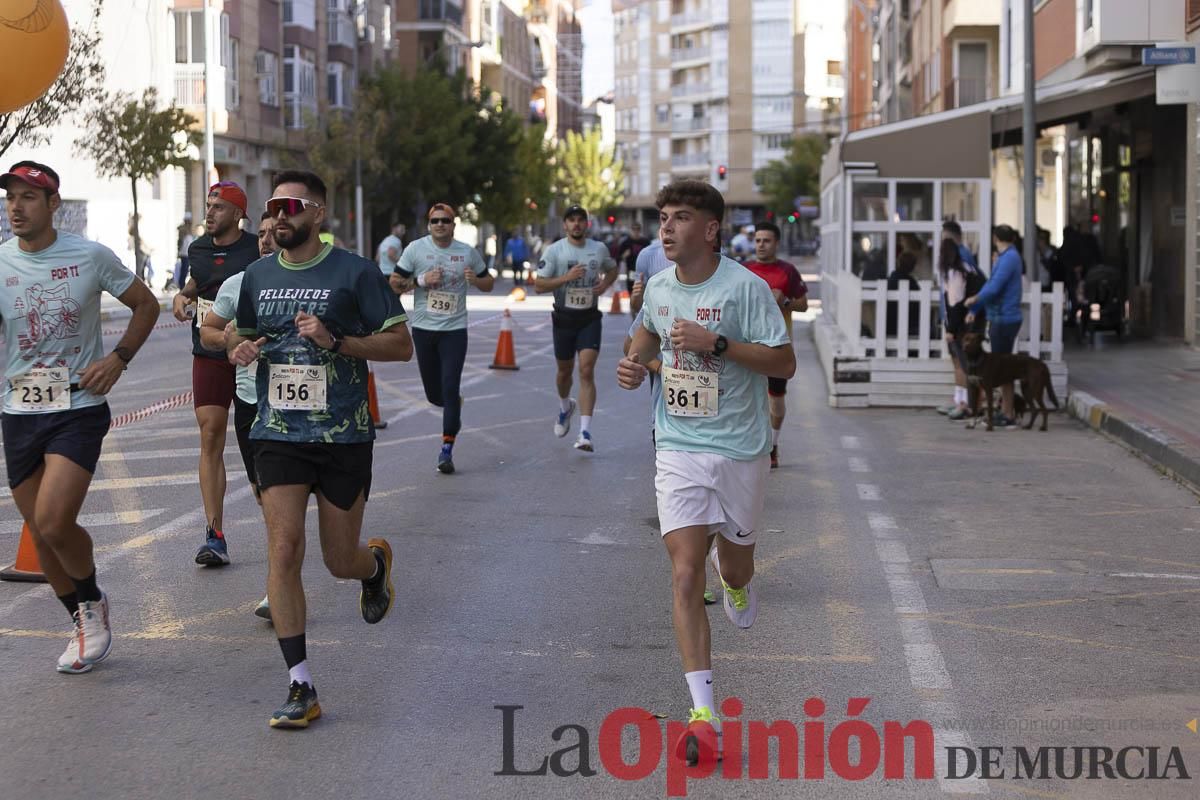 Carrera '10K Assota por ti' en Caravaca (salida y giro primera vuelta)