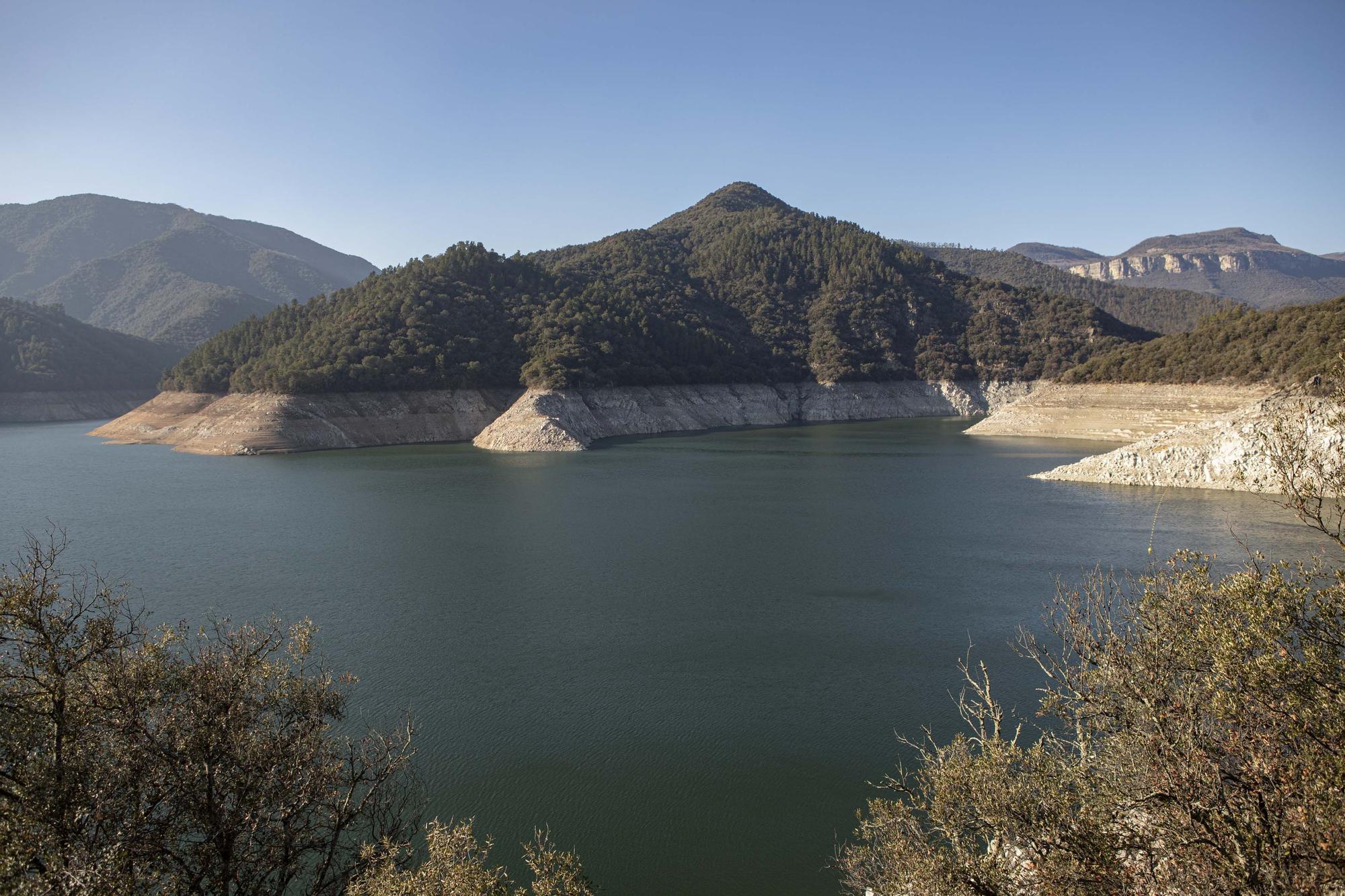 El nivell del pantà de Susqueda, a la baixa