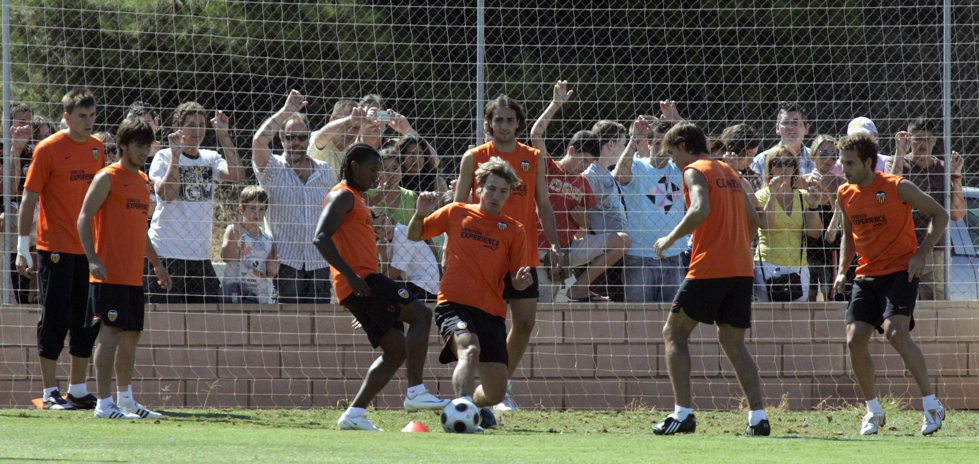 Cuando la Ciudad Deportiva de Paterna era un lugar de peregrinaje para los valencianistas