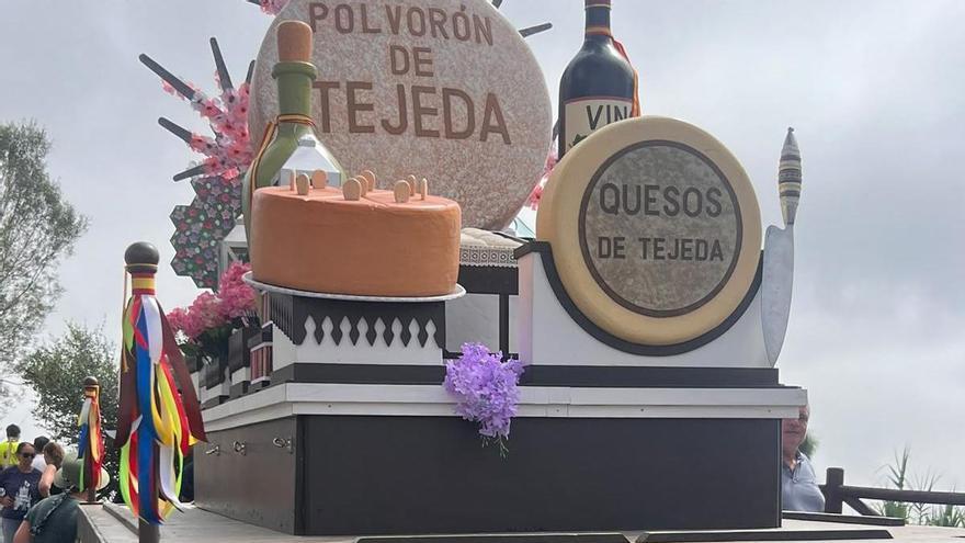 Las carretas del Pino de Teror antes de la romería
