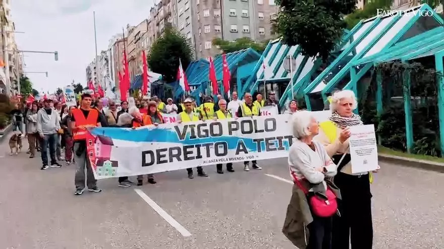 Manifestación para reclamar medidas efectivas para contener los alquileres de la vivienda en Vigo