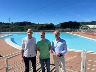EN IMÁGENES: Preparativos para la apertura de las piscinas exteriores de Siero