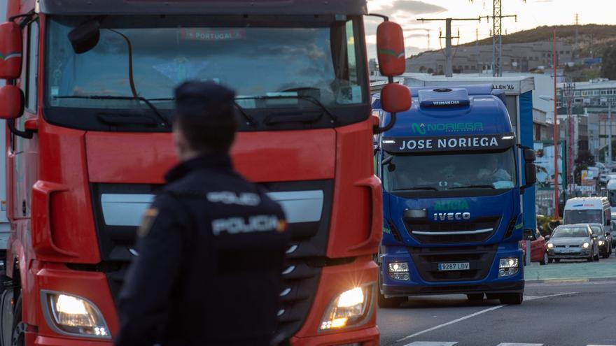 La Guardia Civil y la Policía escoltaron a unos 550 camiones en la comarca, un cuarto de todos los protegidos en Galicia