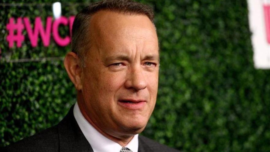 Tom Hanks publicará su primer libro, dedicado a las máquinas de escribir