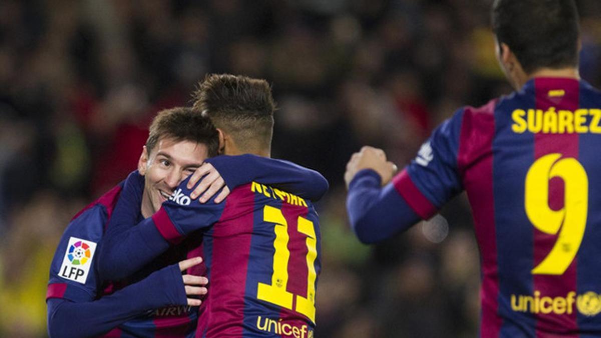 El tridente azulgrana celebrando un gol