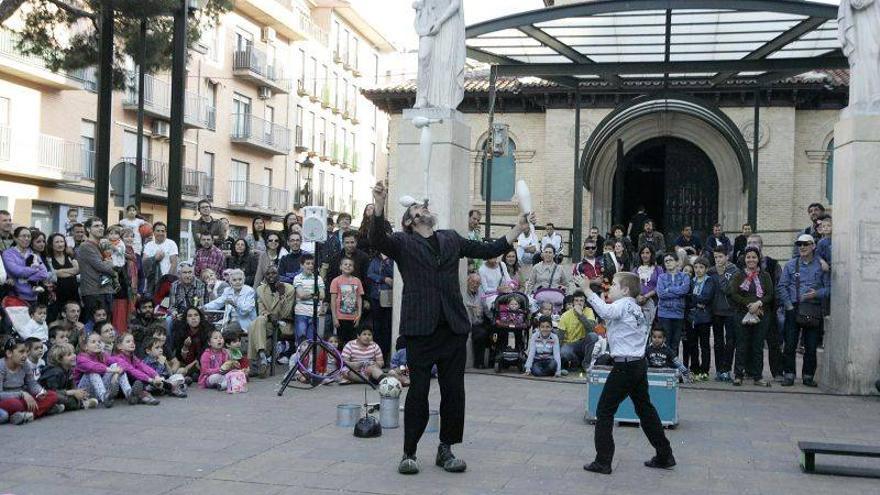 Entrepayasaos invita a todos a llenar Zaragoza de sonrisas