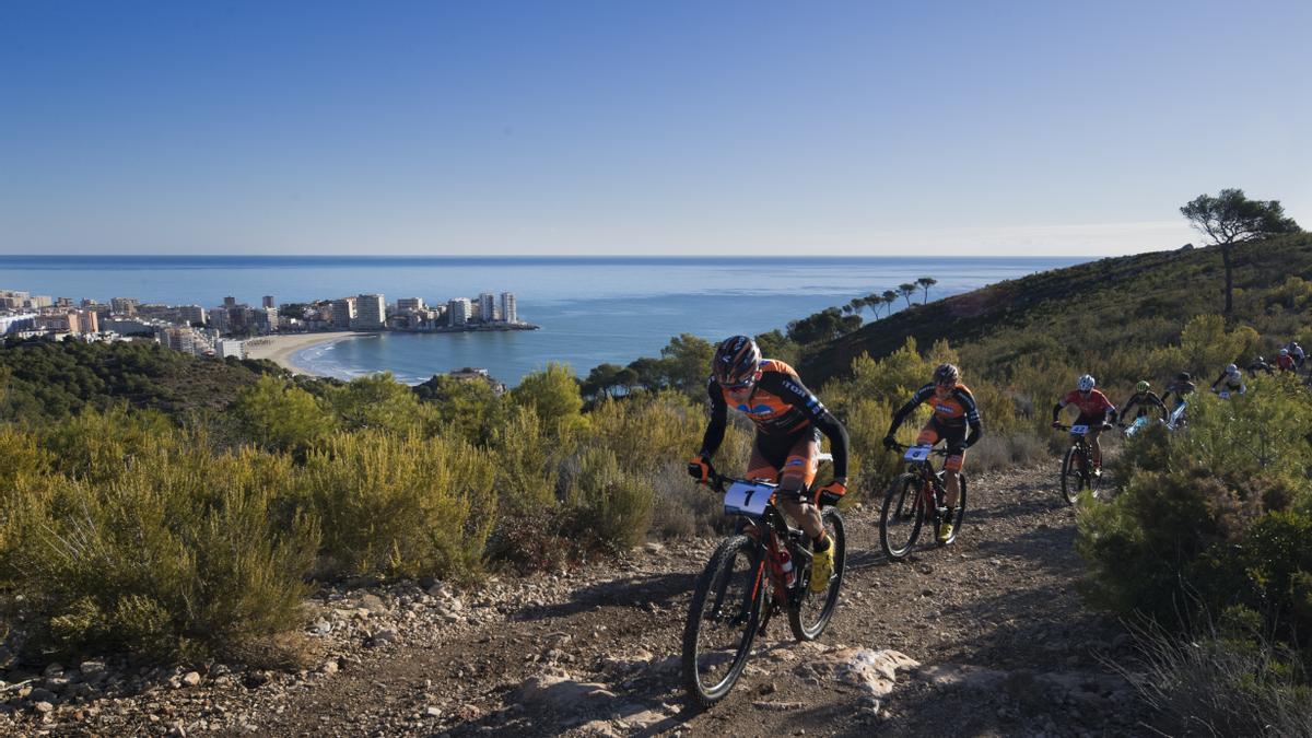 Durante el año se realizan diferentes competiciones deportivas de BTT.