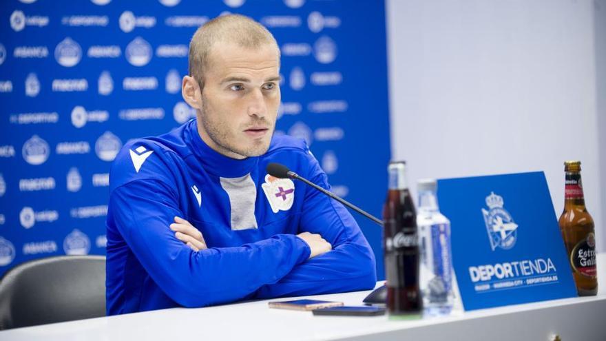 Álex Bergantiños esta mañana en rueda de prensa.