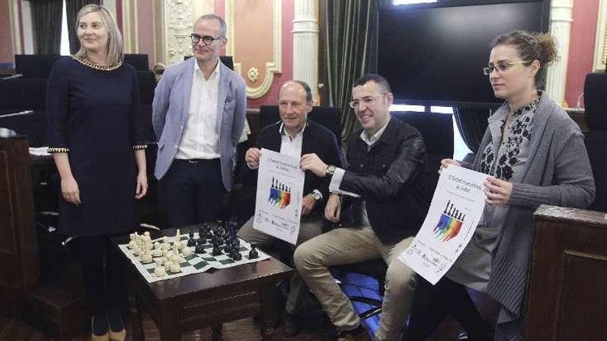 Presentación del torneo de ajedrez en el Concello. // Iñaki Osorio