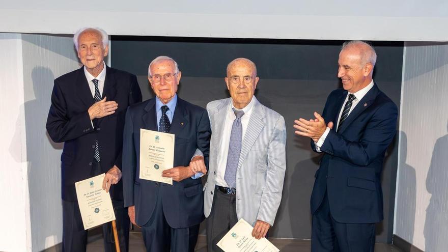 Antonio Arroyo Guijarro, Juan Antonio Navarro Ibáñez y Luis Sirera Serna, doctores de platino