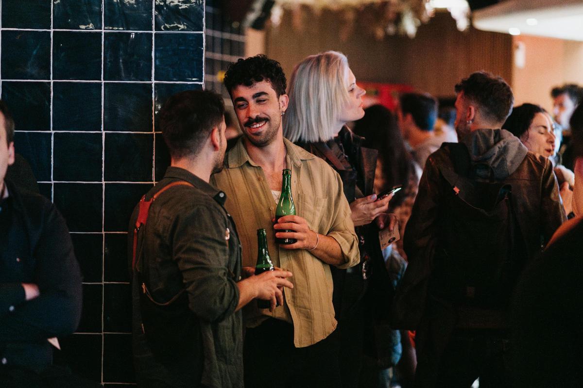 Un encuentro de poesía pensado para descubrir sin prisa el origen de la Región a través de la palabra.