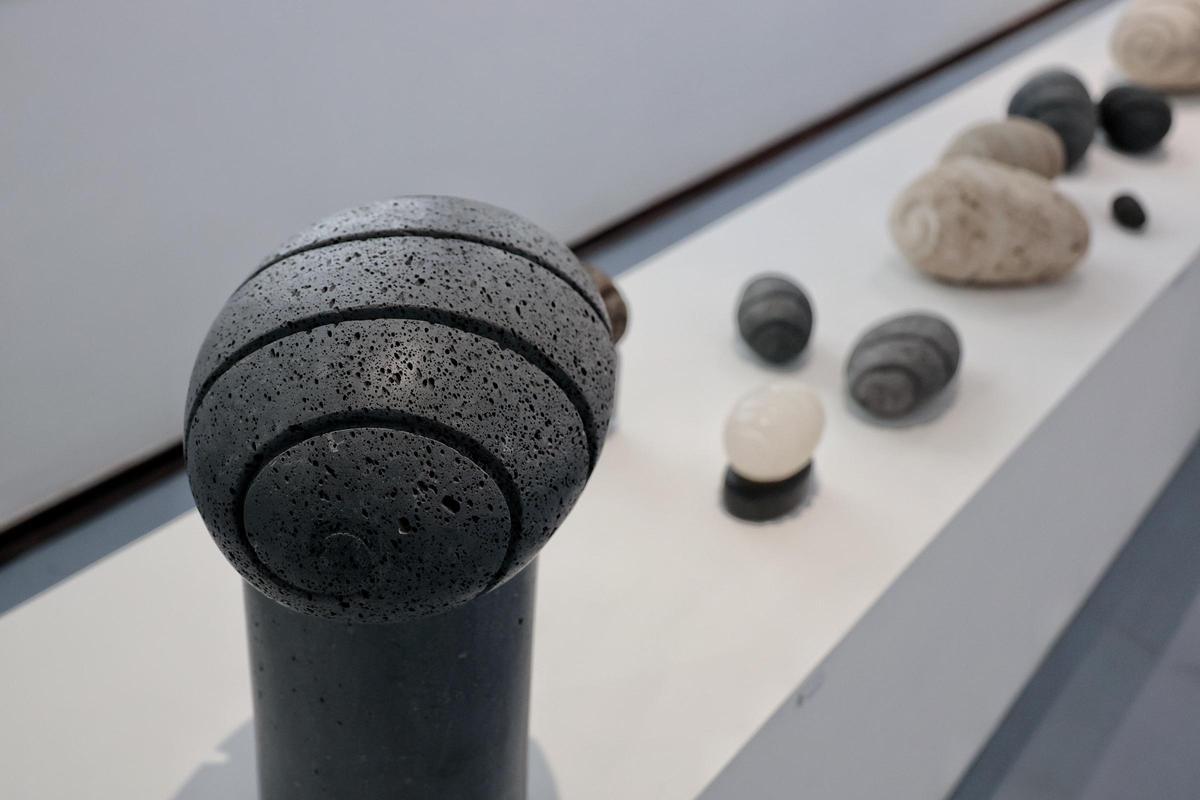 Algunas de las piezas hechas con piedra volcánica.