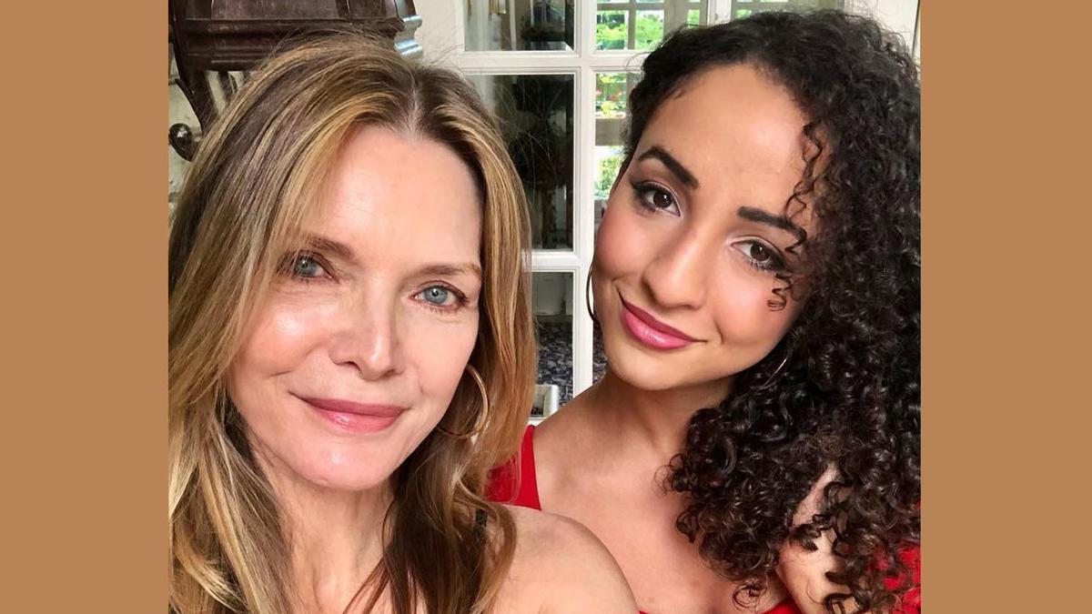 Michelle Pfeiffer comparte una foto con su hija en Instagram.