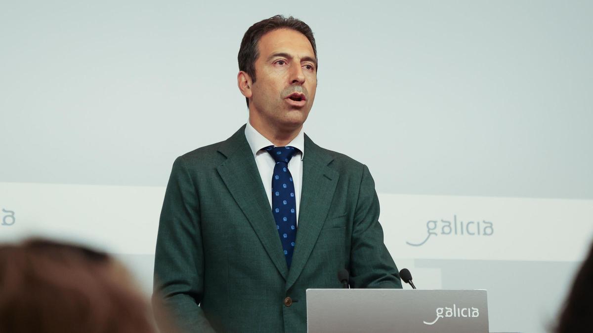 Alfonso Villares durante una rueda de prensa