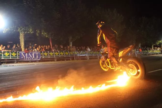GALERÍA | Sanabria vive una noche mágica durante la concentración de motos