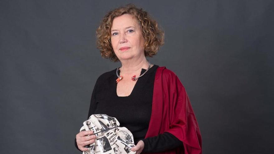La artista Elena Jiménez, Premio Nacional de Arte Gráfico