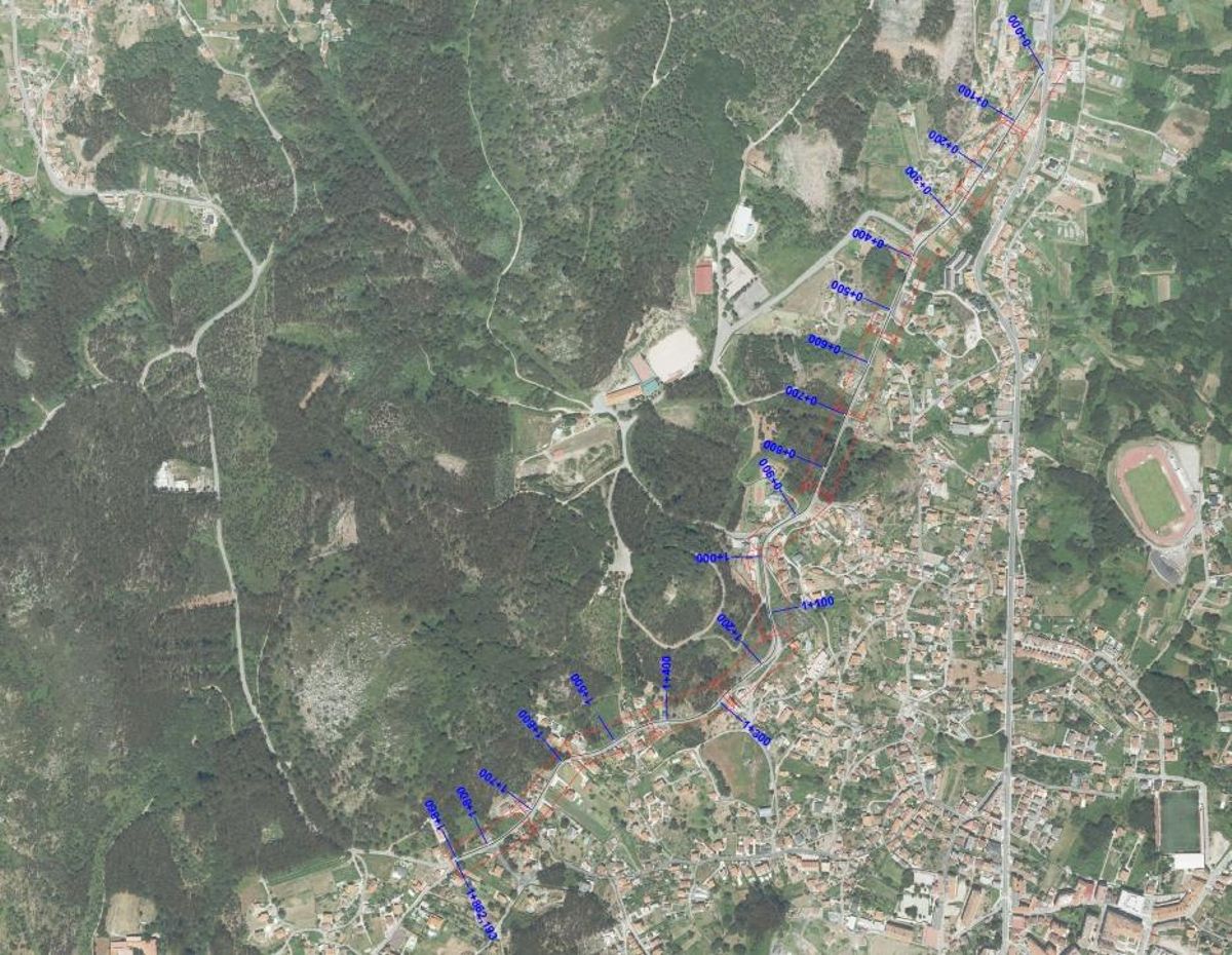 Una vista aérea con los puntos kilométricos en los que se ejecutará la mejora de la seguridad vial en la EP-1002, entre A Madalena y Aldán.
