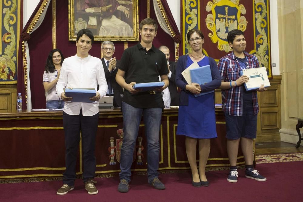 Premio de la fase asturiana de la Incubadora de Sondeos y Experimentos