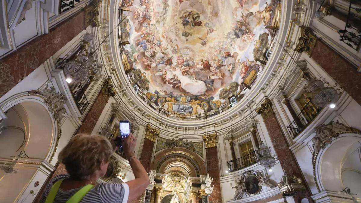 Los frescos de la Basílica de la Virgen