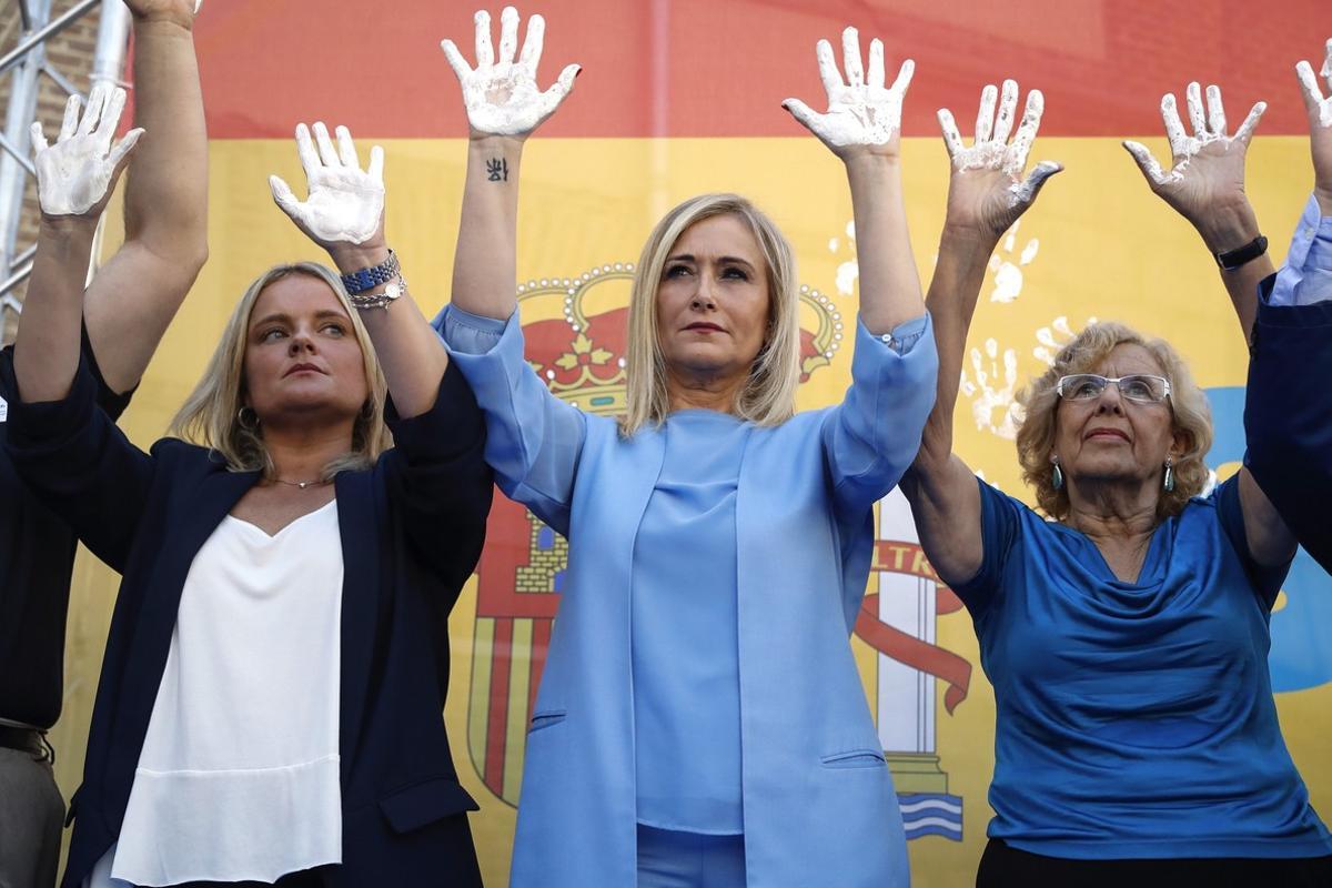 Marimar Blanco, Cristina Cifuentes y Manuela Carmena, en el acto conmemorativo celebrado en Madrid por los 20 años del asesinato de Miguel Ángel Blanco.