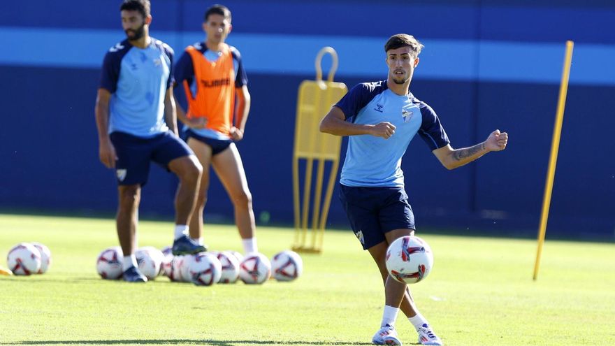 El Málaga CF recupera a Luismi y a Larrubia