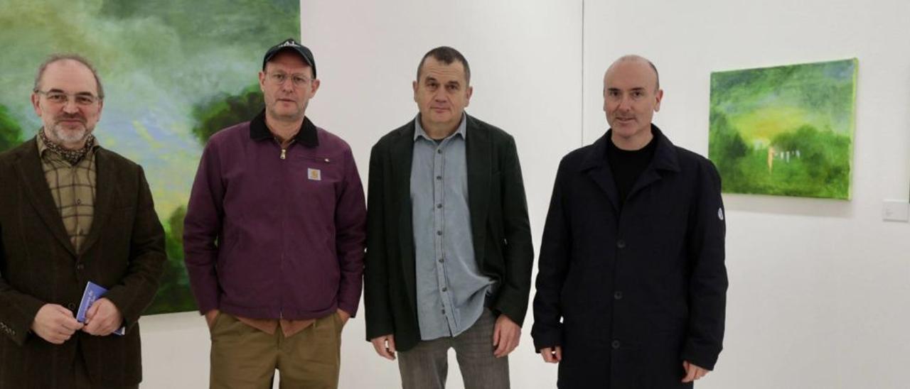 Por la izquierda, Gabino Busto, Juan Llano, Alberto Ámez y Pablo León, ayer, en el Museo de Bellas Artes de Asturias. | IRMA COLLÍN