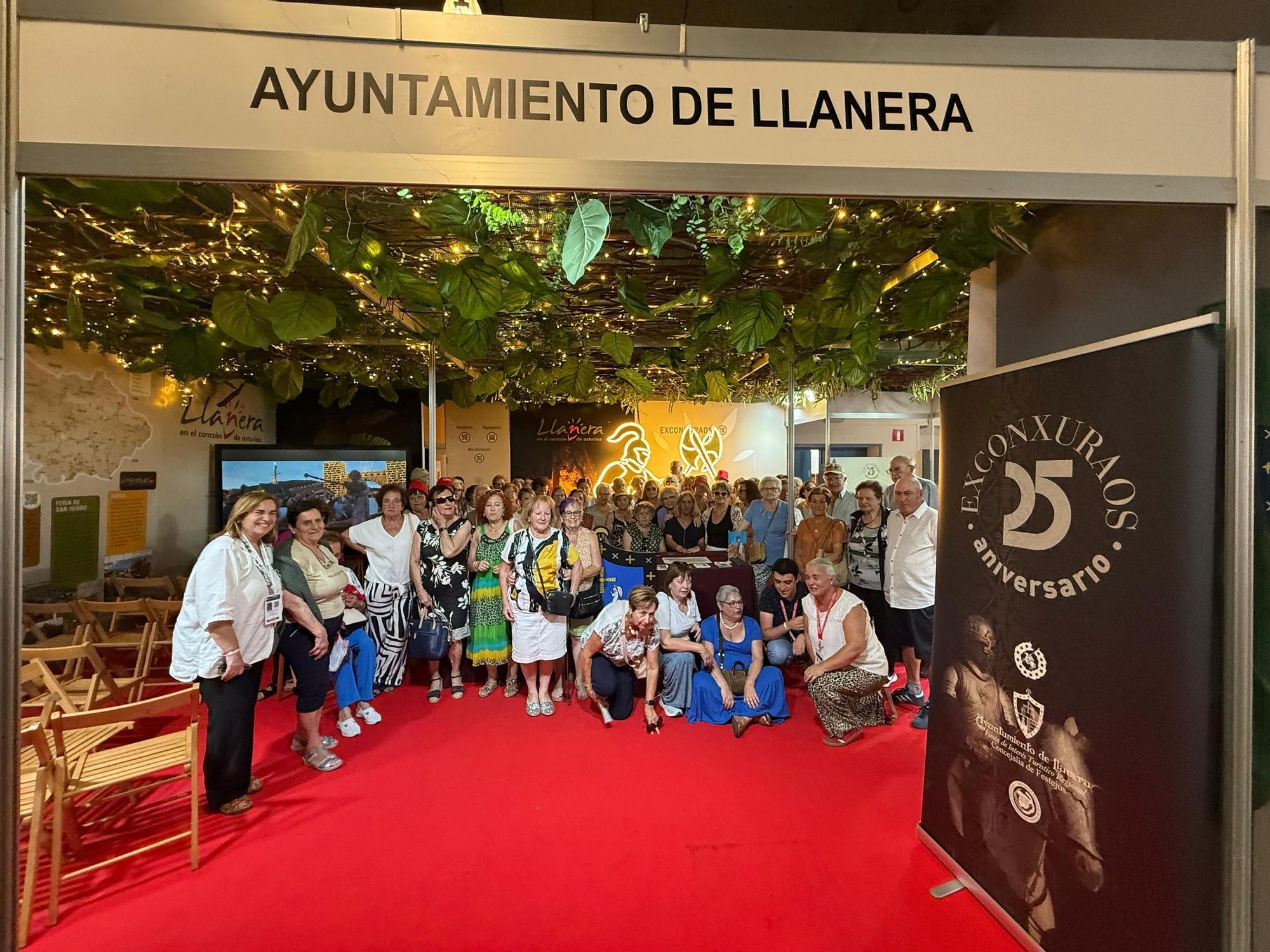 Los jubilados y pensionistas de Llanera visitan FIDMA